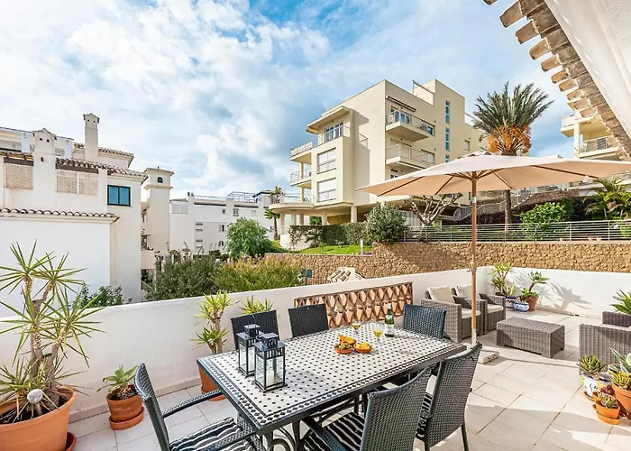 2 Bedroom Stunning Apartment In Benalmadena